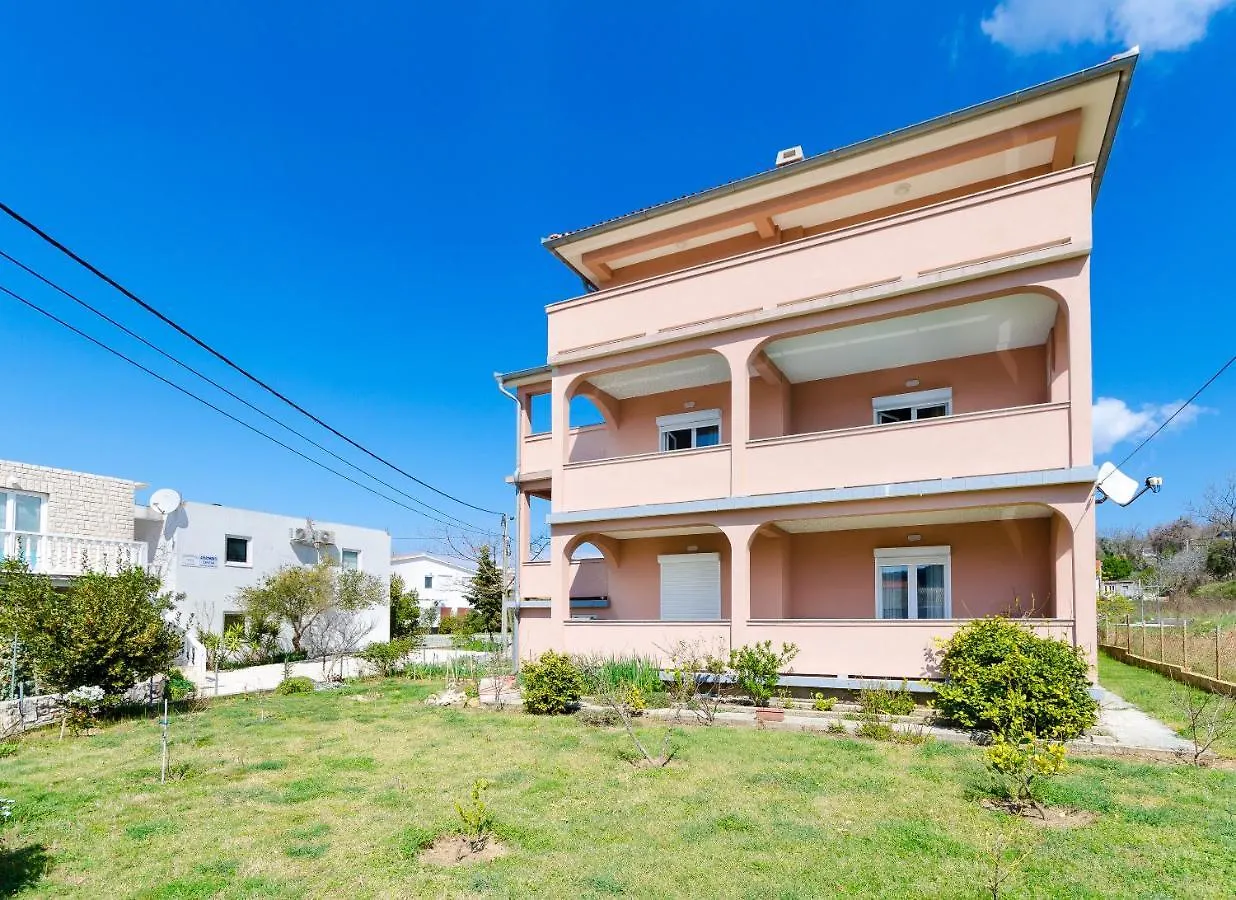 Apartments And Room Ljubica Lopar Croatia